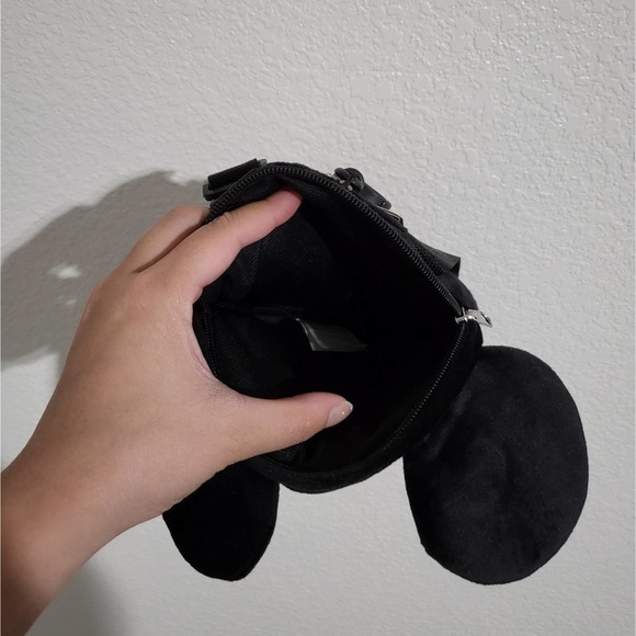 Disney Mickey Mouse Flat Plush Small 10" Crossbody Bag - Picture 5 of 6
